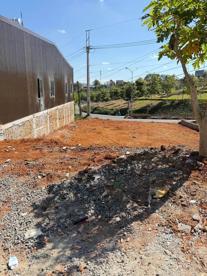 Đất nền mặt tiền công viên cầu vượt TDP 4 Nghĩa Phú 110m² giá 1.35 tỷ - Tiềm năng kinh doanh thuận lợi!