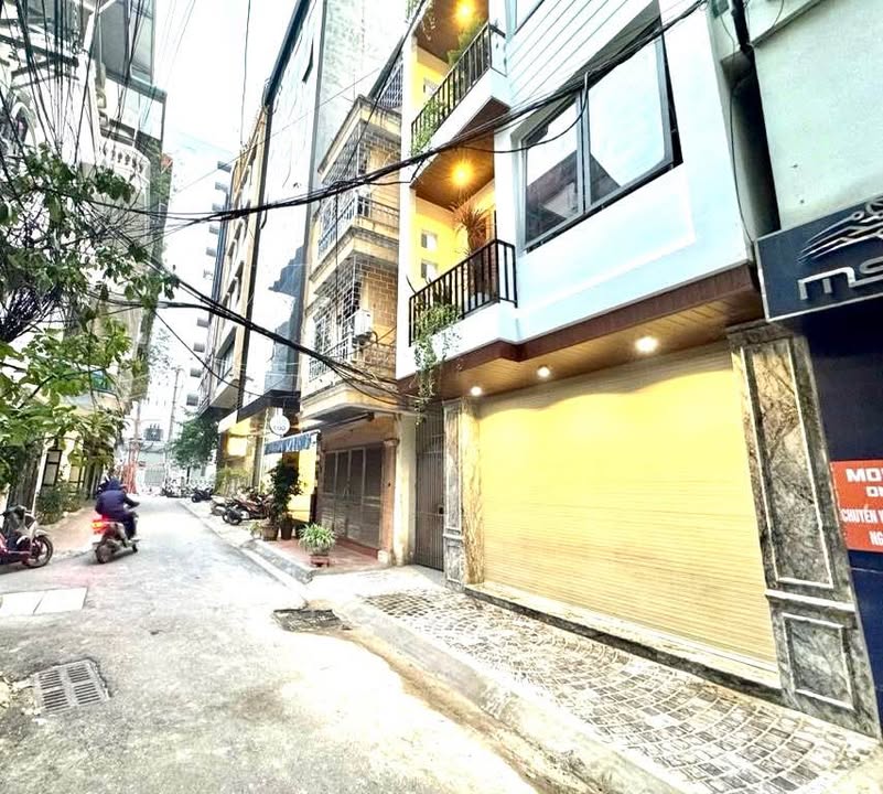 Nhà phố Nghĩa Đô, Cầu Giấy 55m² giá 19 tỷ - Thiết kế hiện đại, 2 mặt thoáng!