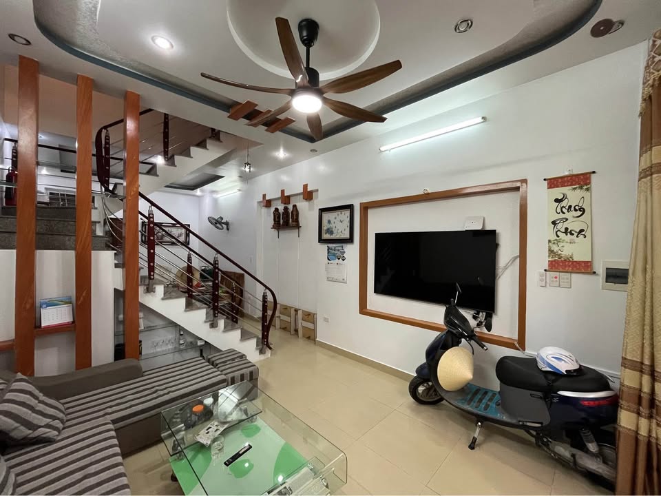 Nhà 4 tầng Nguyễn Công Hoà, Lê Chân, Hải Phòng 48m² giá 4.15 tỷ - Ô tô đỗ cửa, vị trí đẹp!