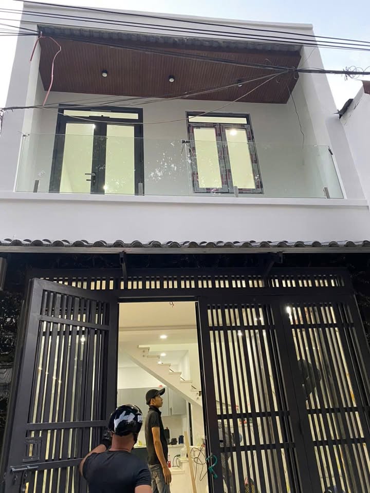 Nhà phố Trung Mỹ Tây, Quận 12, 40m² giá 3.85 tỷ - Sẵn sàng vào ở ngay!