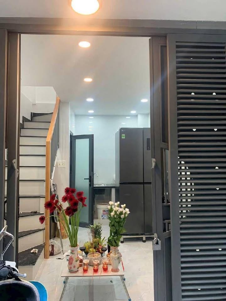 Nhà Hẻm 212B Nguyễn Trãi Quận 1 13m² giá 5 tỷ - Sẵn sàng vào ở ngay!