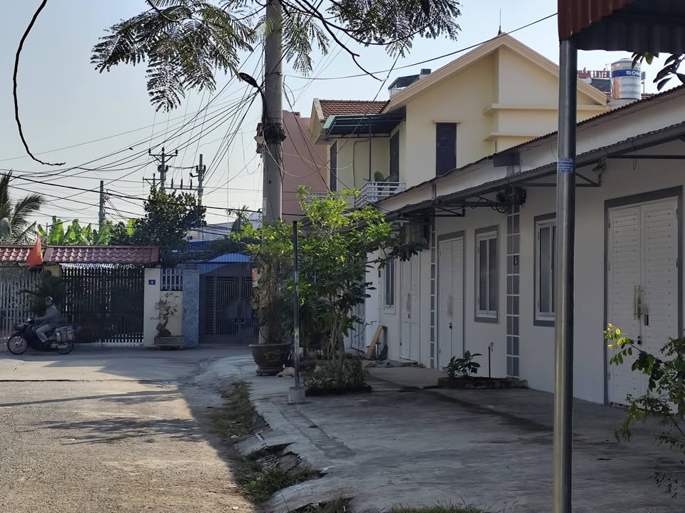 Căn hộ Chung cư Bãi Huyện Văn Tra An Đồng 70m² giá 1.3 tỷ - Mới đẹp, giá tốt!