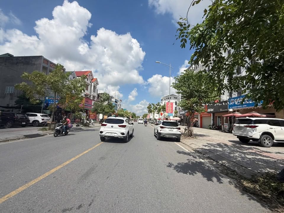 Nhà mặt phố Đường Máng, An Đồng, An Dương 100m² giá 15 tỷ - Đầu tư sinh lời ngay!