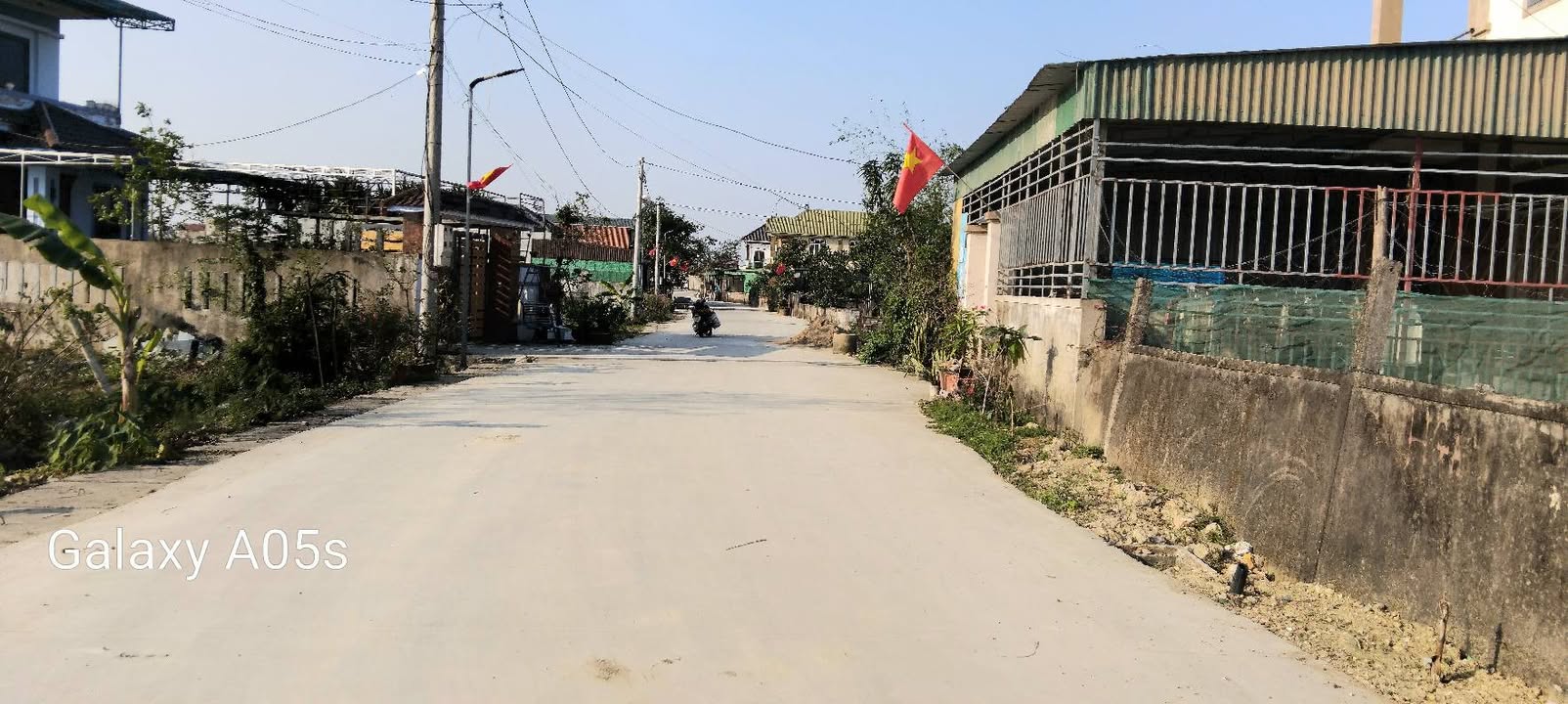 Đất góc 2 mặt tiền Hưng Thịnh 120m² giá 2 tỷ - Vị trí đắc địa gần trường học