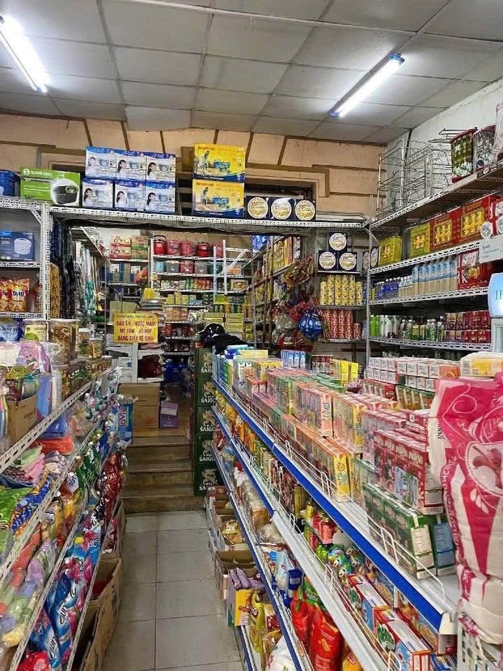 Nhà mặt phố Dương Quảng Hàm, Cầu Giấy 110m² giá 40 tỷ - Đầu tư sinh lời ngay!