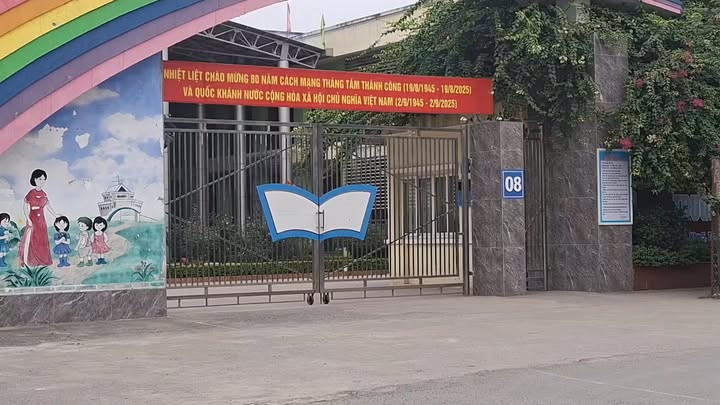 Nhà phố Trạm Trôi Hoài Đức 70m² giá 5.6 tỷ - Không lỗi phong thủy, sẵn sàng giao dịch!