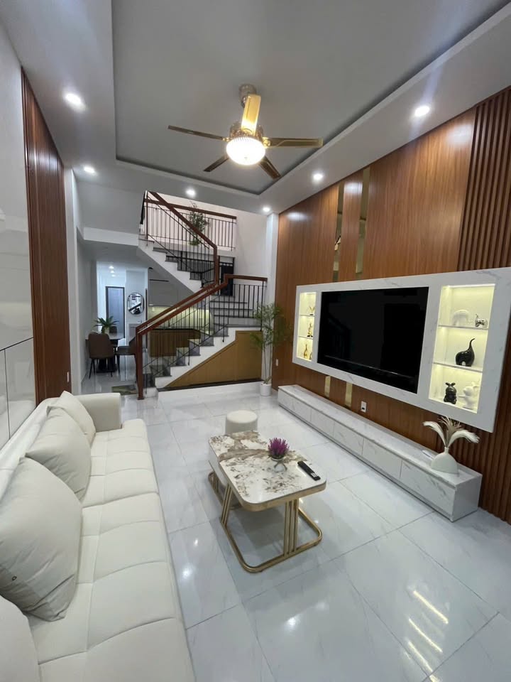 Bán nhà 2 tầng Hòa Cường Bắc Đà Nẵng 67m² giá 5 tỷ - Gần kiệt ô tô tải nhỏ!