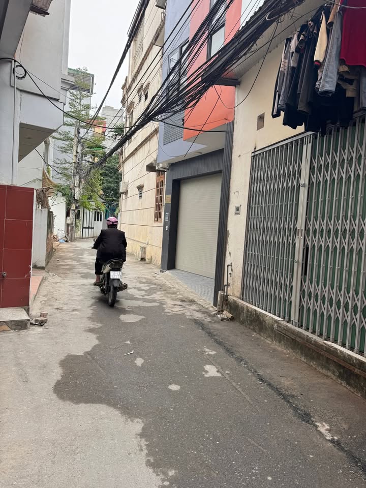 Đất nền Đại Mỗ, Nam Từ Liêm 50m² giá chỉ 8 triệu - Sổ đỏ chính chủ!