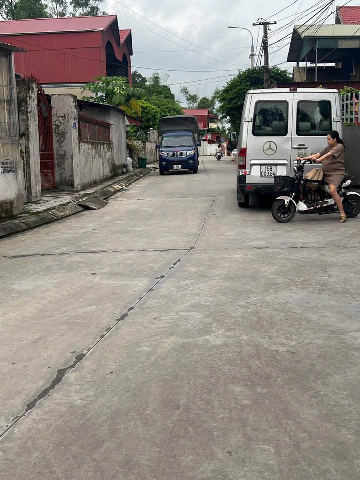 Lô đất tại Kinh Môn, Hải Dương 201,6m² giá 1 tỷ - Vị trí đắc địa, pháp lý rõ ràng!