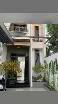 Nhà phố Thủ Dầu Một 90m² giá 3.9 tỷ - Hướng Tây, tiện nghi đầy đủ!