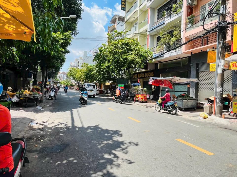 Bán nhà mặt tiền đường Cây Keo, Tân Phú 76m² giá 15.8 tỷ - Kinh doanh sầm uất!