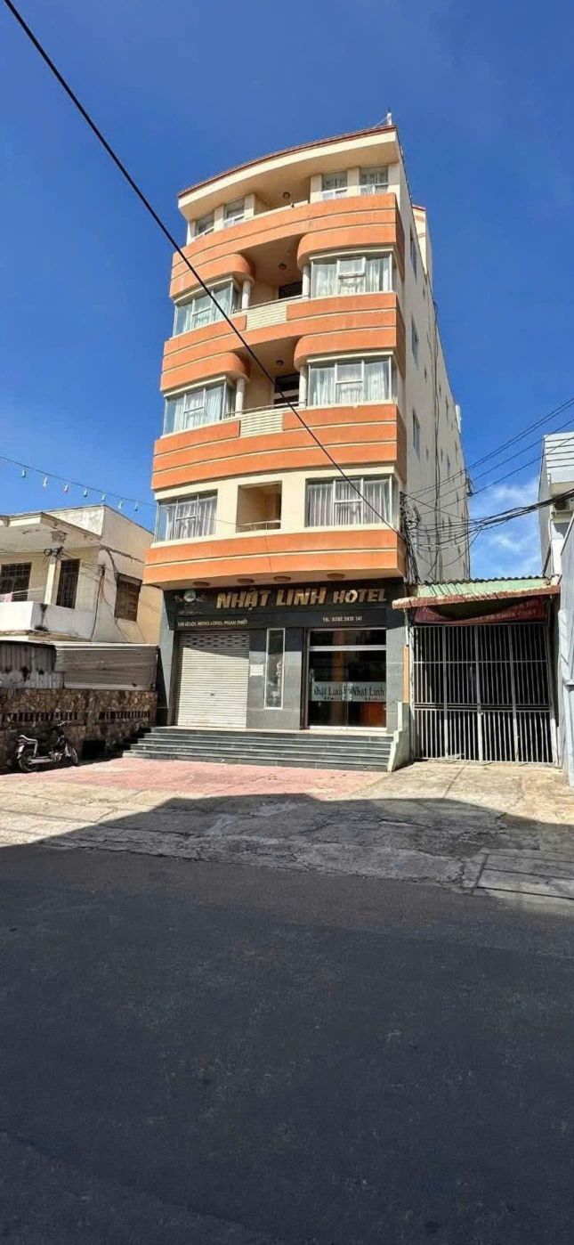 Khách Sạn Mặt Tiền Lê Lợi 1308m² giá 30 tỷ - Cơ hội đầu tư hấp dẫn!