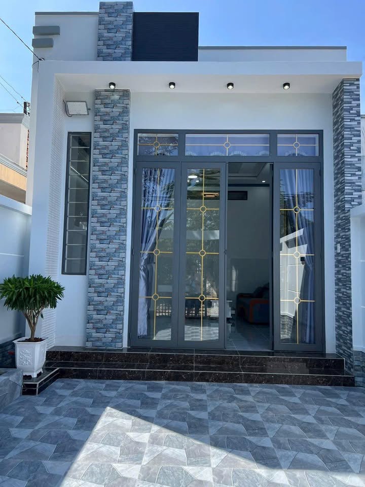 Nhà mới hoàn thiện tại Long Hải, Tây Ninh 78m² giá 1.37 tỷ - Hướng Đông, sẵn sàng vào ở!