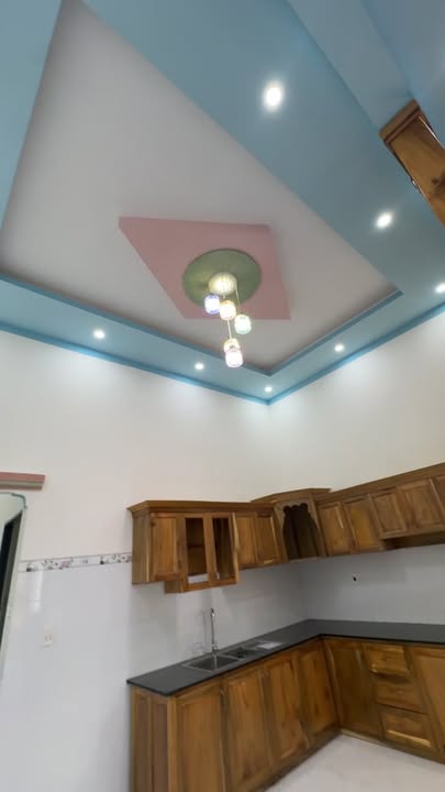 Nhà KĐT Royal City Đồng Xoài 110m² giá 1.35 tỷ - Sổ hồng chính chủ, full thổ cư!