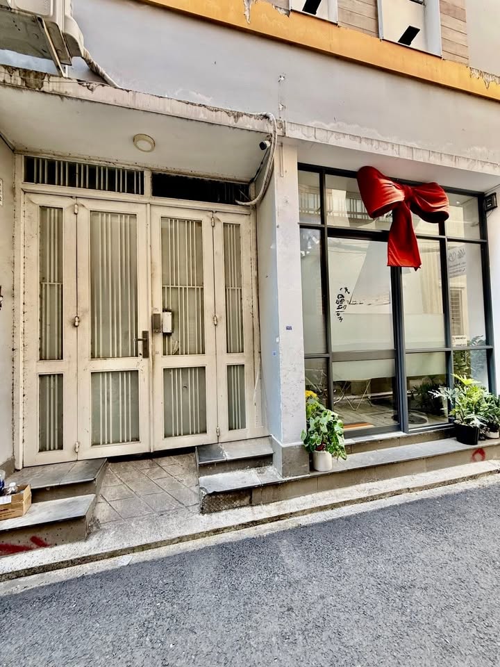 Mặt bằng cho thuê 61m² Phú Nhuận giá 11.99 tỷ - Đầu tư sinh lời hấp dẫn!