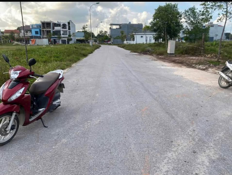 Đất mặt bằng phường Tĩnh Gia, Nghi Sơn 100m² giá 1.8 tỷ - Cơ hội đầu tư không thể bỏ lỡ!