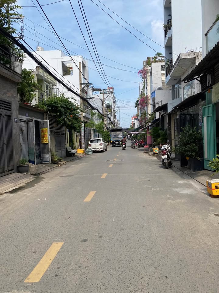 Nhà ở liền 40m² Đường số 9, Bình Tân - Giá chỉ 3 tỷ - Sẵn sàng vào ở!