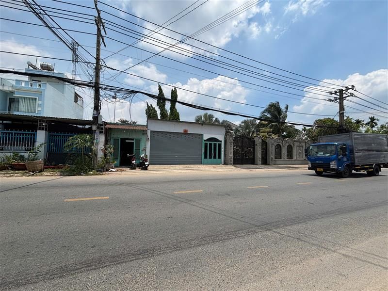 Bán đất mặt tiền đường Dương Công Khi, Hóc Môn 115m² giá chỉ 2 tỷ - Cơ hội đầu tư tuyệt vời!