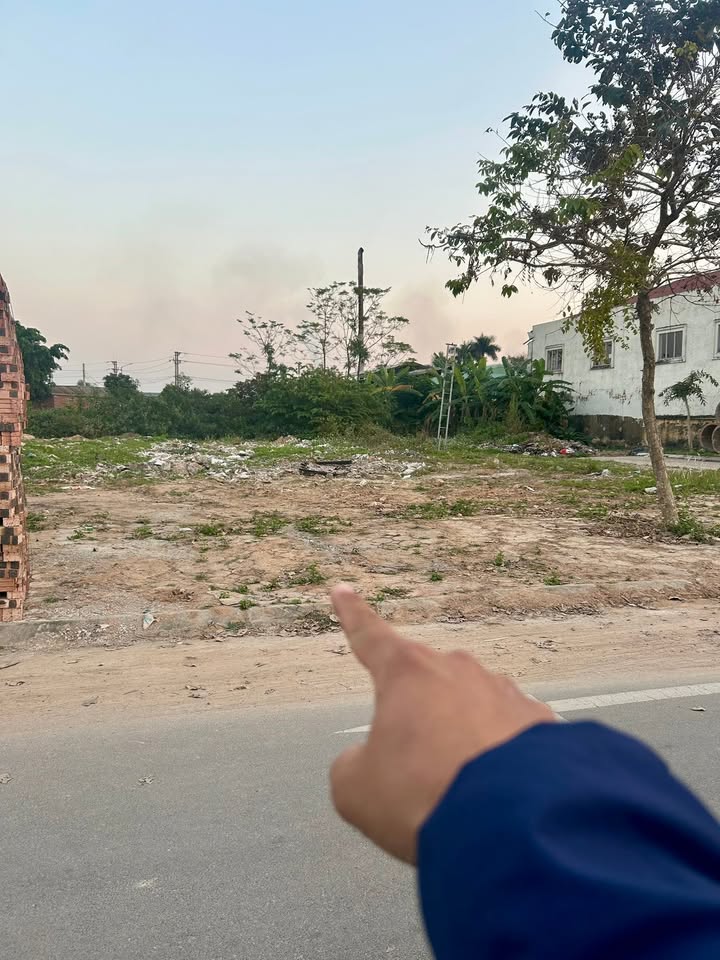 Đất nền Hồng Thái, Việt Yên 90m² giá 3.42 tỷ - Sổ đỏ chính chủ, vị trí đắc địa!