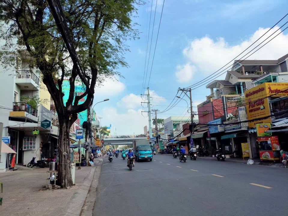 Nhà mặt phố Quận 6 48m² giá 8.25 tỷ - View công viên lý tưởng!