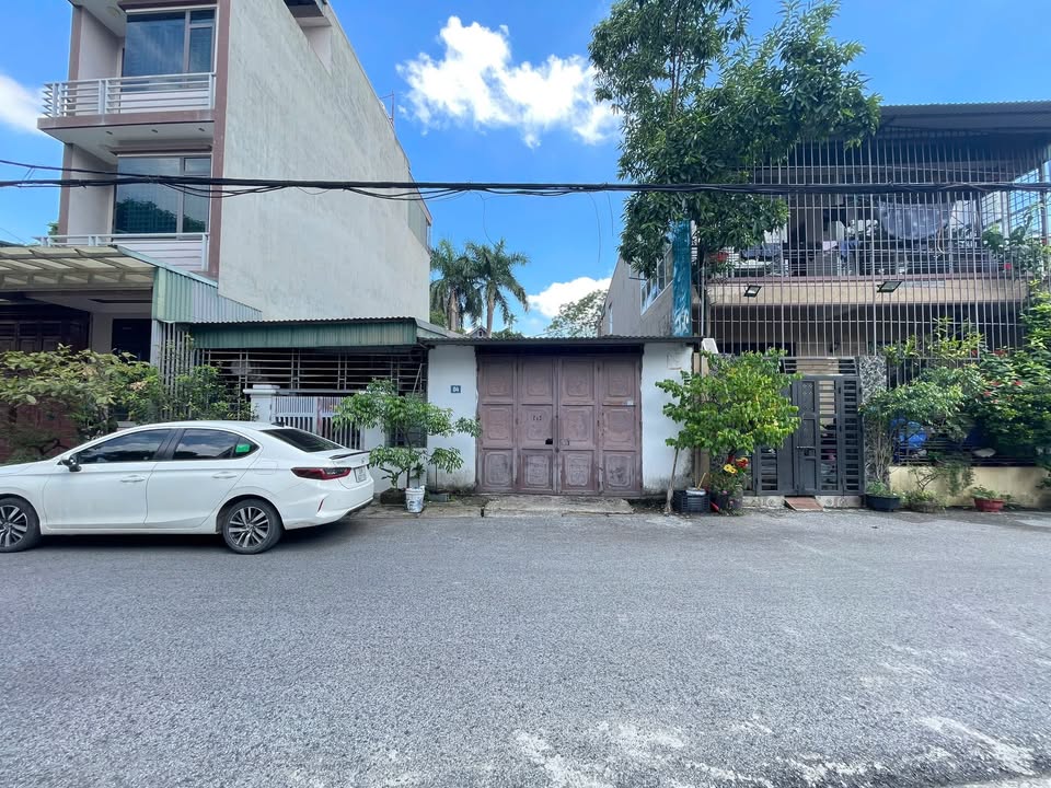 Đất nền Khu 8, Phố Đồi Cam, 76.2m² giá 3 tỷ - Đầu tư sinh lời, vị trí đẹp!