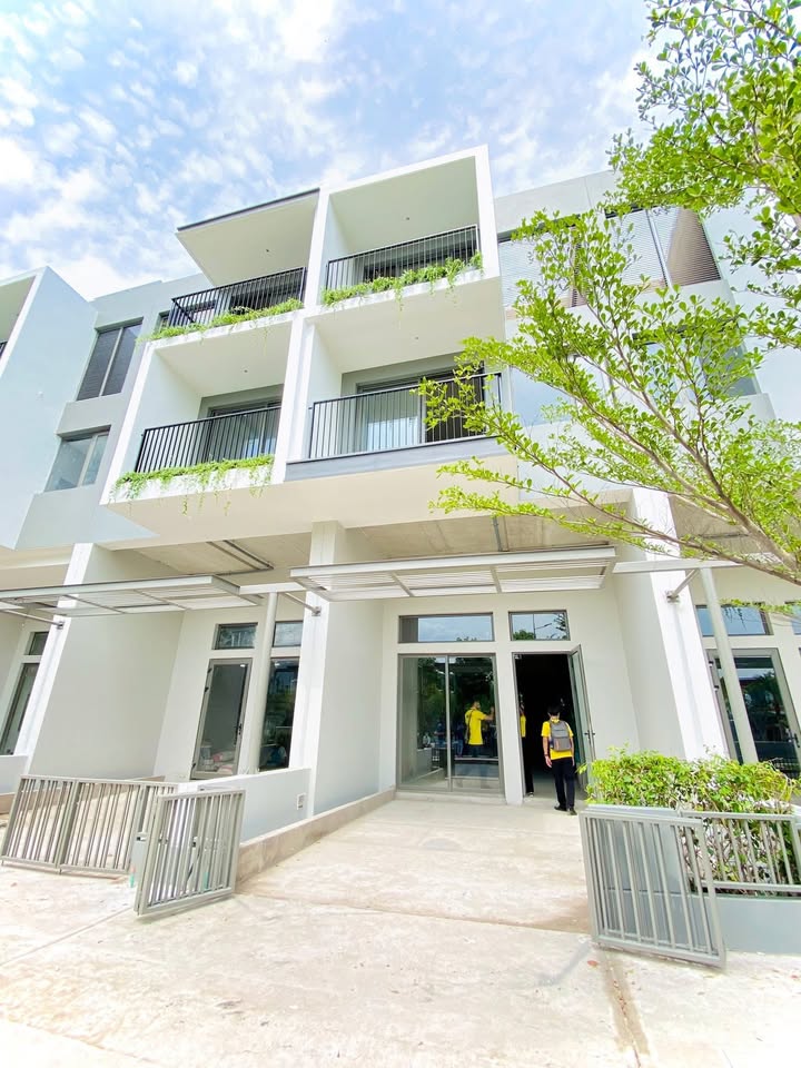 Townhouse LK5 Tân Phước Khánh 210m² giá 5 tỷ - Thiết kế chuẩn resort!