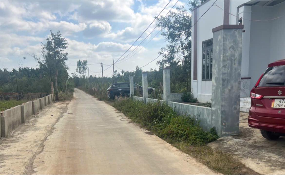 Đất thổ cư Thôn 5A Ea Tuar Đắk Lắk 1953m² giá 297 triệu - Cơ hội đầu tư tuyệt vời!