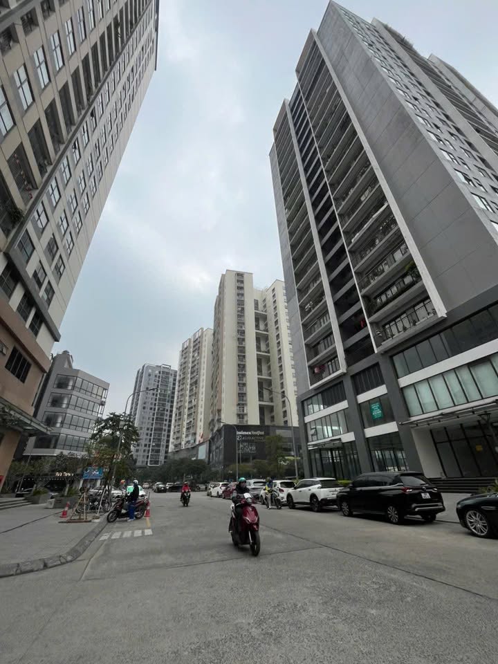 Căn hộ chung cư Berriver Long Biên 87m² giá 7.72 tỷ - Thiết kế thoáng sáng, đầy đủ tiện ích!