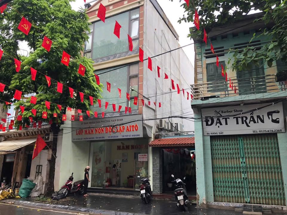 Nhà phố Hàng Sắt, Nam Định 250m² giá 10 tỷ - Chính chủ bán gấp!