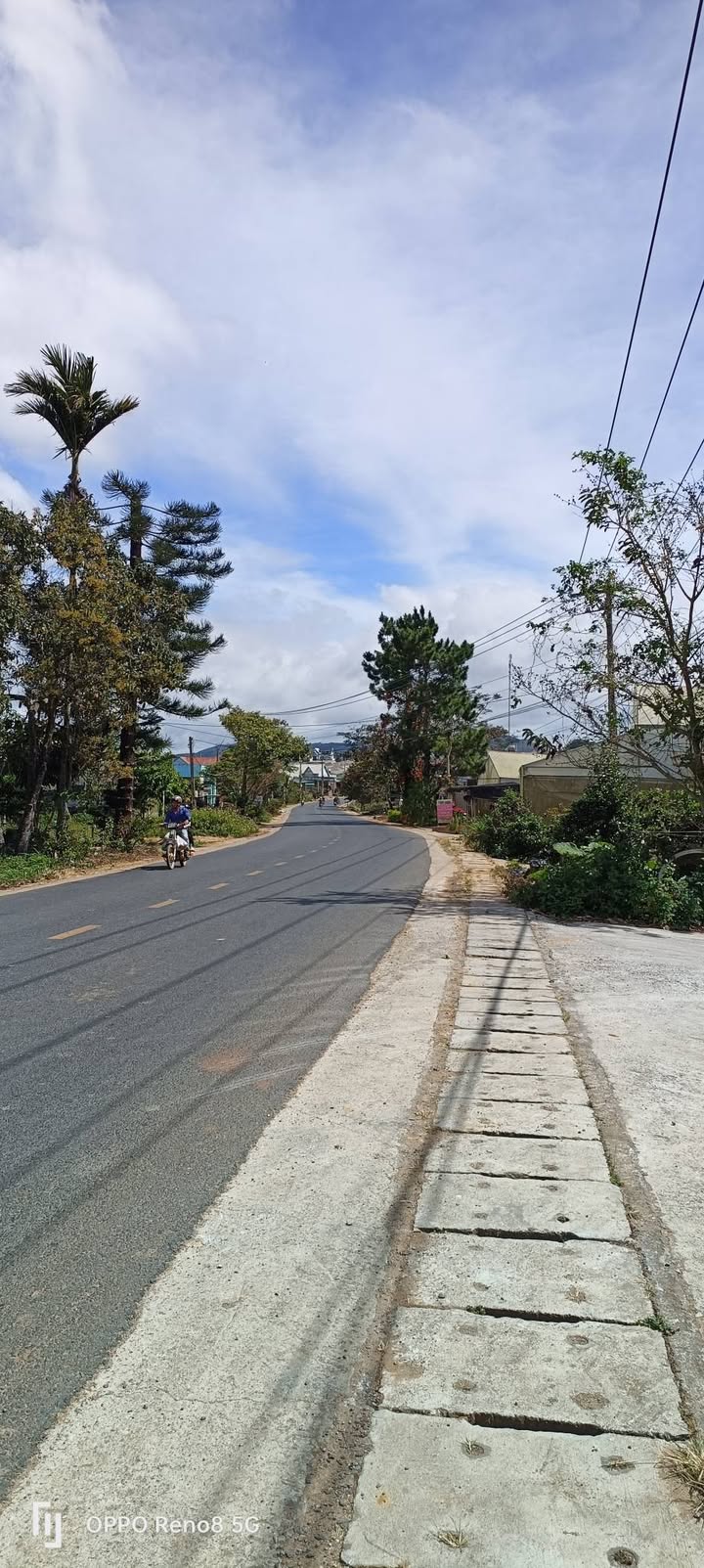 Đất thổ cư Đơn Dương 300m² giá 2 tỷ - Mặt tiền đường nhựa thuận lợi kinh doanh!