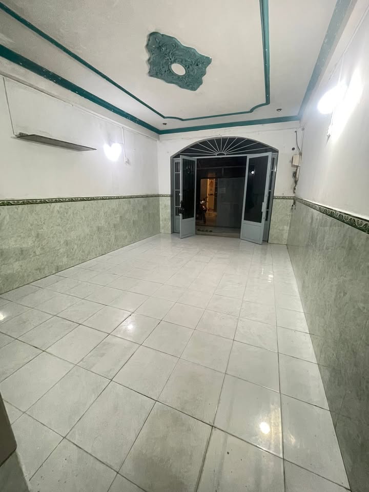 Nhà cho thuê 2 mặt hẻm Lương Thế Vinh, 68m² giá 9 triệu - Không thể bỏ lỡ!