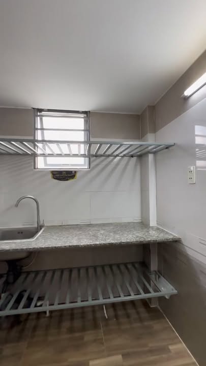 Cho thuê căn hộ Duplex đường Văn Cao, Tân Phú chỉ 3.3 triệu - Sẵn sàng vào ở ngay!