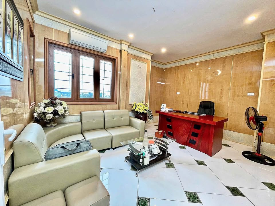 Cho thuê văn phòng 50m² Định Công, Hoàng Mai giá 9 triệu - Tầng 6 hiện đại!