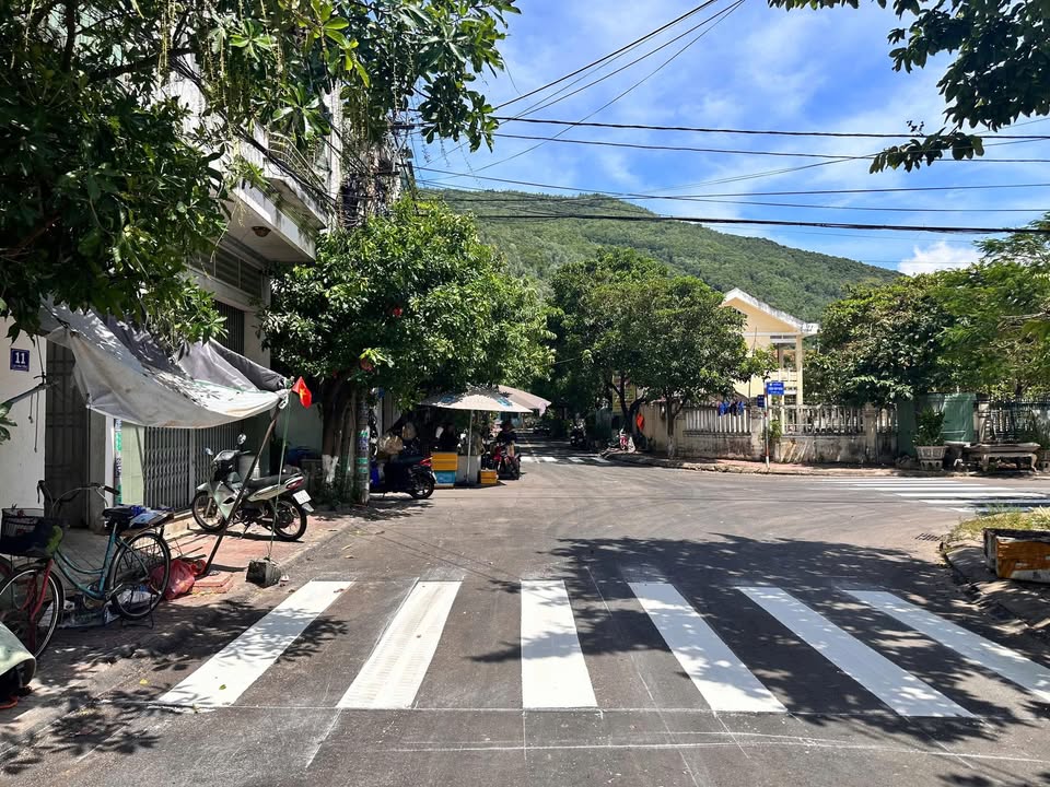 Nhà mặt tiền Ghềnh Ráng - Quy Nhơn 76,5m² giá 4,5 tỷ - Vị trí đắc địa, sẵn sàng ở ngay!
