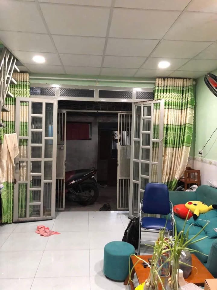 Nhà nguyên căn cho thuê tại quận 4 - Diện tích 24m², chỉ 6 triệu/tháng!