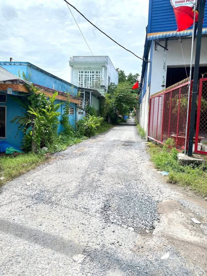 Đất thổ cư mặt tiền lộ Hàng Trúc 84.5m² giá 1.45 tỷ - Pháp lý rõ ràng!