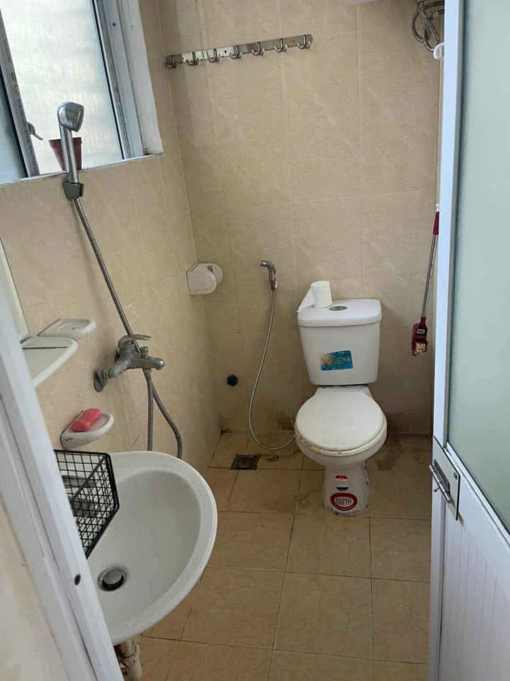 Phòng cho thuê ngõ 100 Đội Cấn, quận Ba Đình, 3.2 triệu - An ninh tốt, tiện nghi đầy đủ!