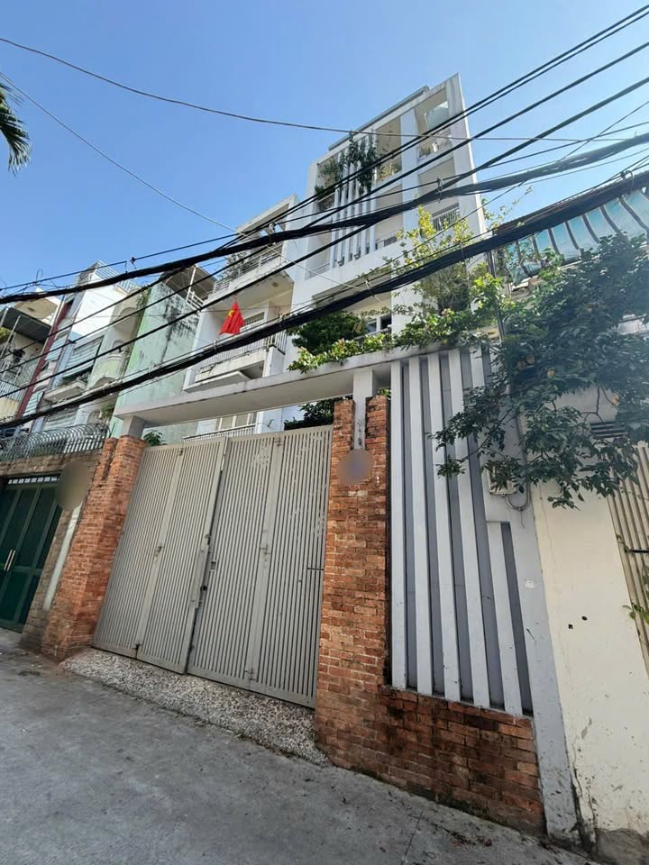 Nhà phố 3 tầng đường Nguyễn Văn Trỗi, Phú Nhuận, 161m² - Sổ hồng chính chủ, giá chỉ 27 tỷ!