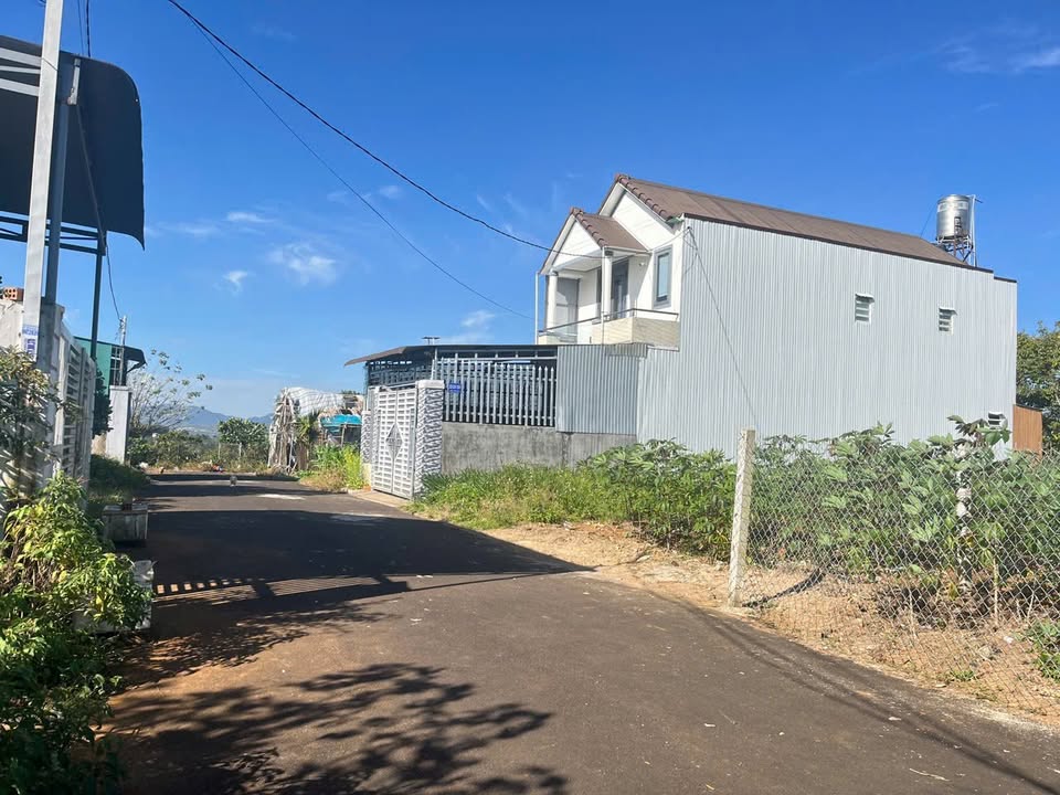 Đất thổ cư hẻm ô tô Nguyễn Trãi Bảo Lộc 100m² giá 1.003 tỷ - Xây dựng tự do ngay!