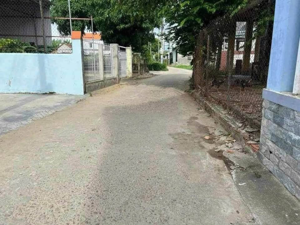 Nhà gác lửng Nghĩa Dõng 115m² giá 1.05 tỷ - Gần mặt tiền đường Trần Anh Tông!