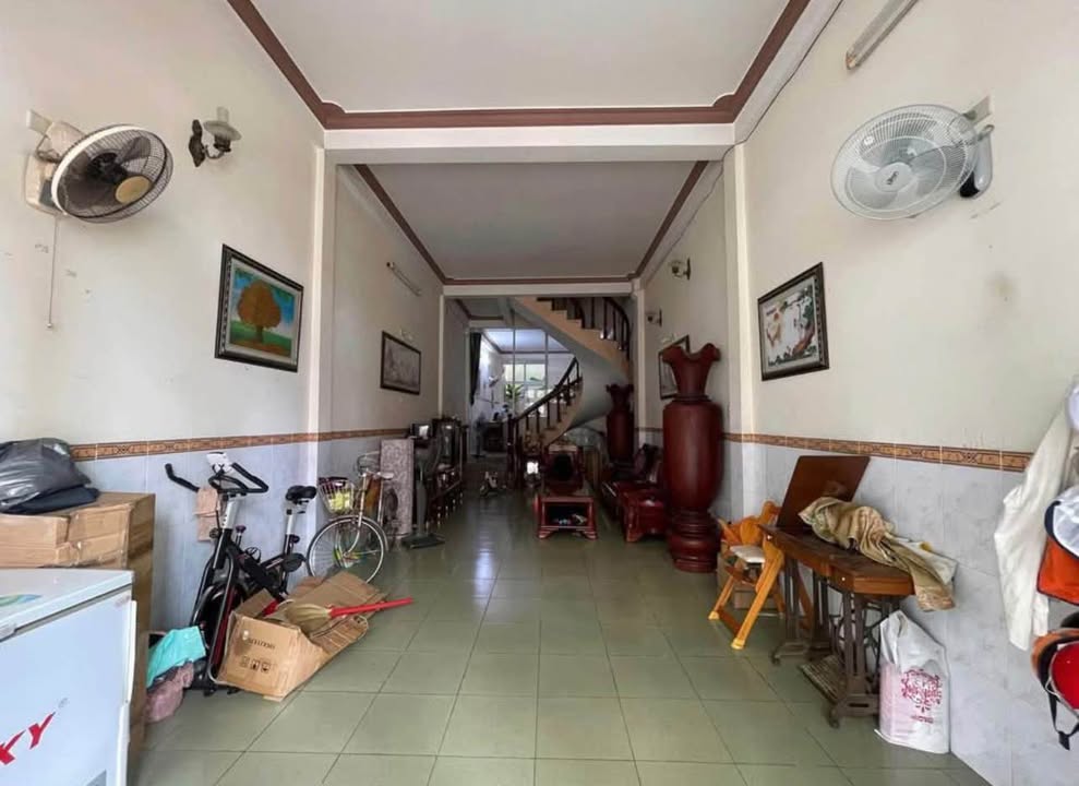 Nhà mặt tiền đường Diên Hồng, P. Lý Thường Kiệt, 81m² giá 9.x tỷ - Kinh doanh tuyệt vời!