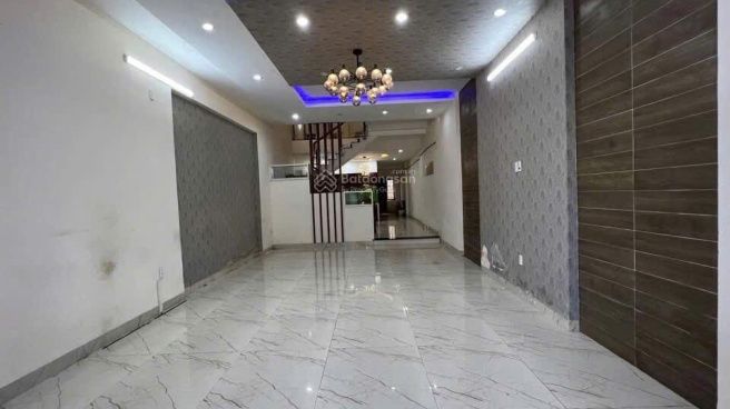 Nhà phố cho thuê mặt tiền Châu Thị Vĩnh Tế, Đà Nẵng - 3 tầng trống suốt, giá 40 triệu/tháng