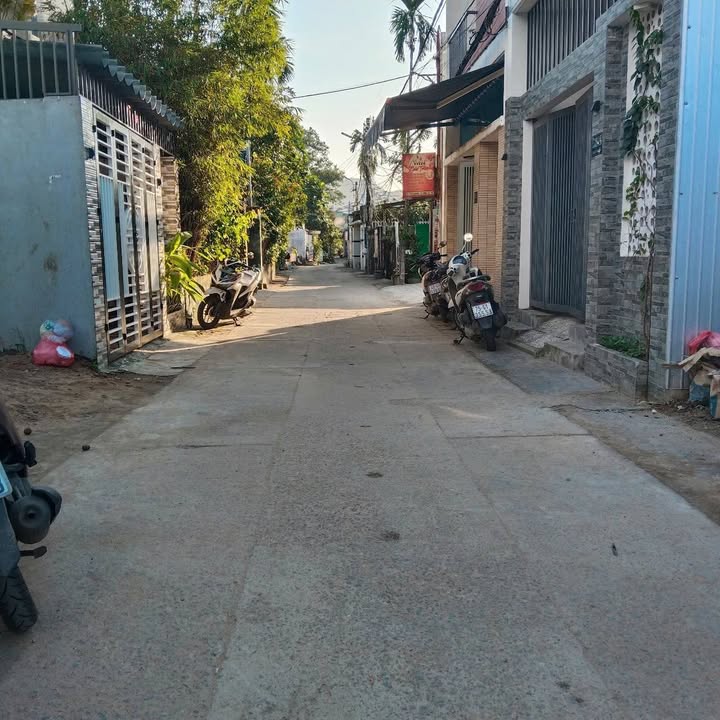 Lô đất 2 mặt kiệt Hoàng Văn Thái, 62m² giá 2 tỷ - Cơ hội đầu tư tuyệt vời!