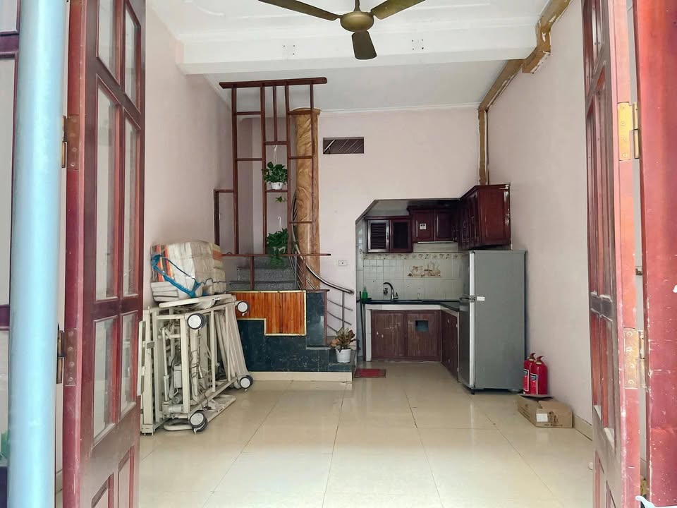 Nhà cho thuê 762 Bạch Đằng, Hoàn Kiếm 36m² giá 9 triệu - Thích hợp làm CHDV, HOMESTAY!