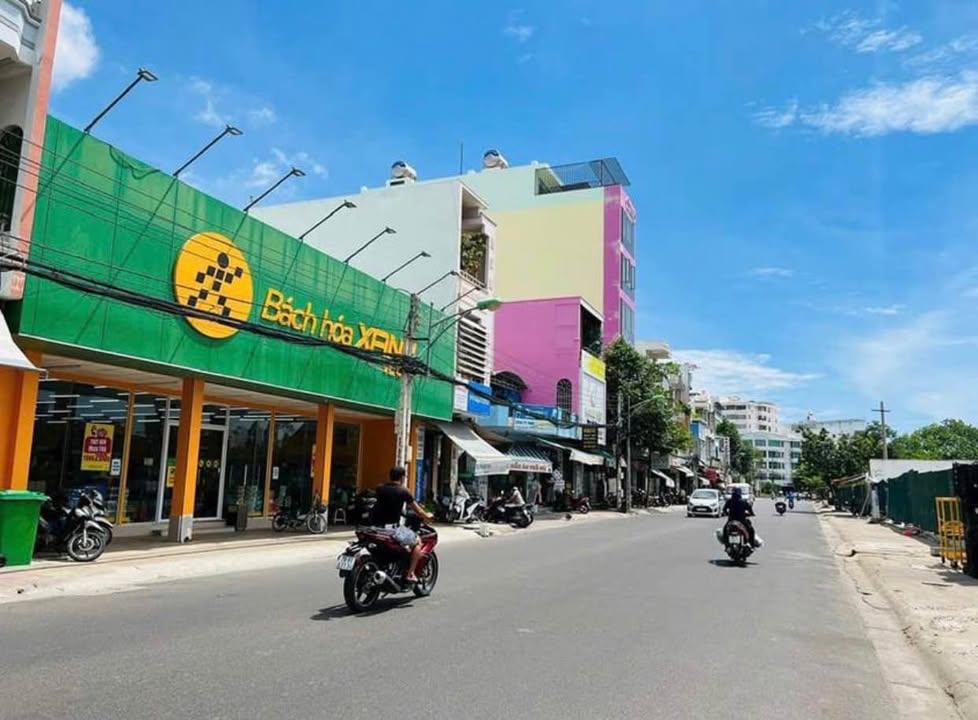 Bán nhà mặt tiền đường Trường Sa, Nha Trang 74.9m² - Kinh doanh tốt, giá thương lượng!