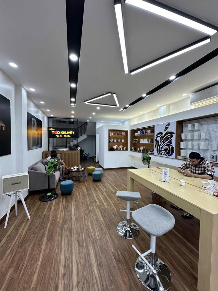 Shophouse cho thuê 24h tại đường Tố Hữu, Vạn Phúc, 60m² - Mặt đường huyết mạch 8 làn xe!