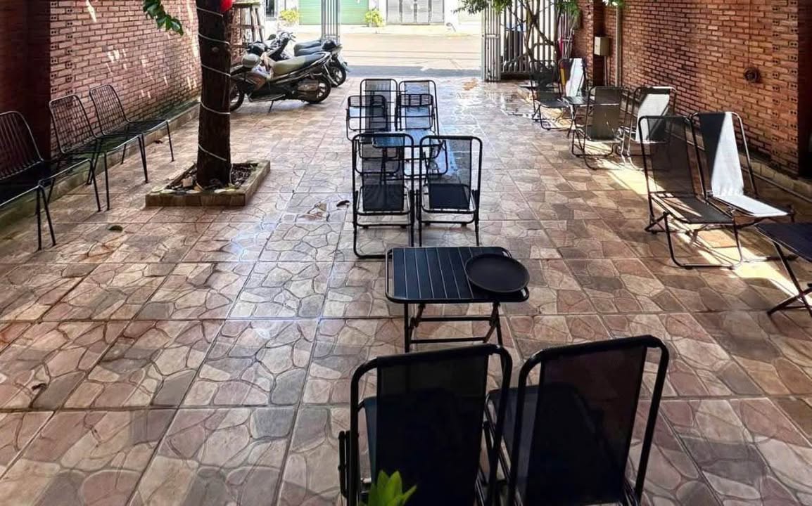 Nhà mặt tiền Đỗ Nhuận Buôn Ma Thuột 256m² giá 10 triệu - Phù hợp làm văn phòng, dạy học!