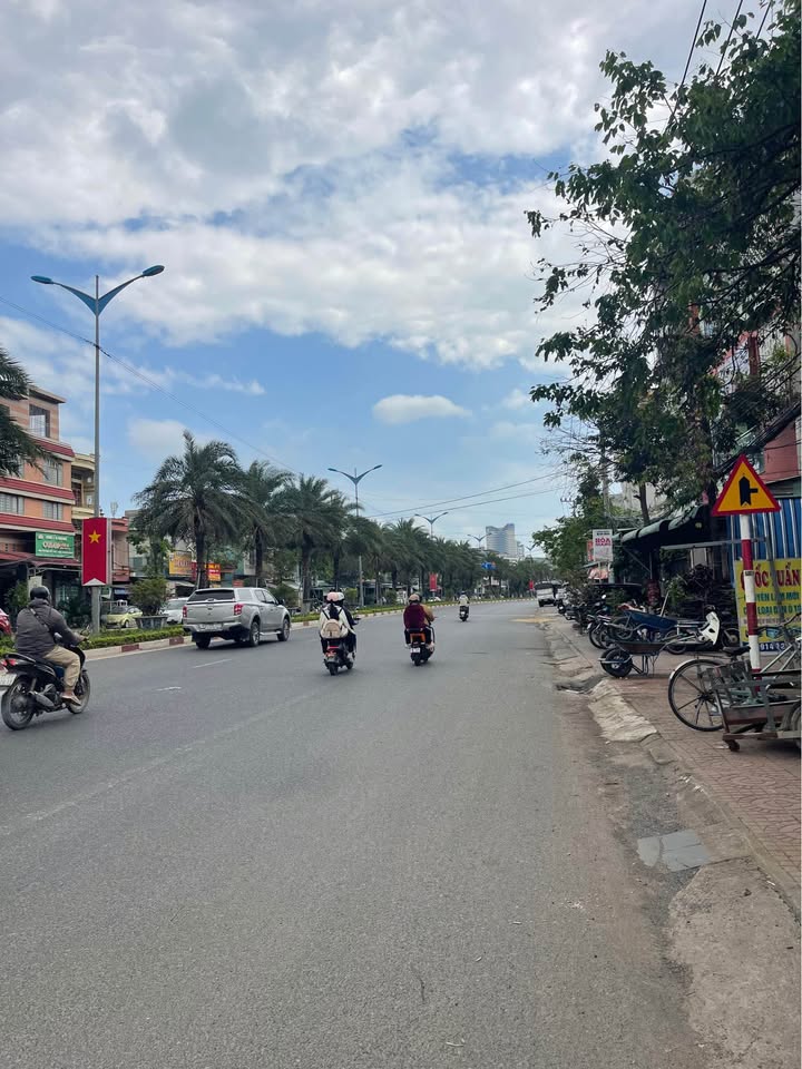 Nhà phố đường Tây Sơn, Quy Nhơn 75m² giá 6.7 tỷ - Chính chủ bán gấp!