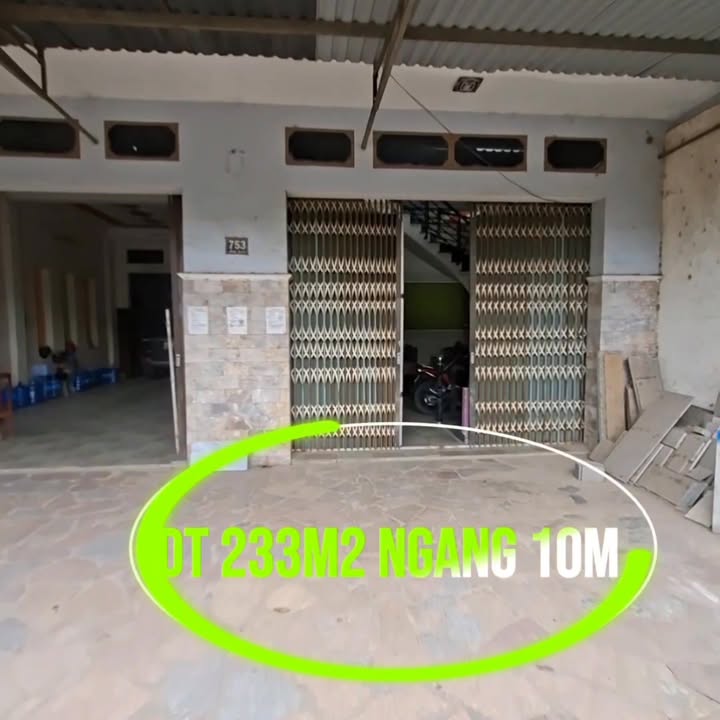 Bán nhà mặt tiền Âu Cơ 233m² giá 4.9 tỷ - Đầu tư kinh doanh lý tưởng!
