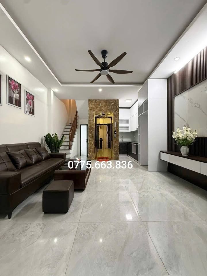 Nhà 5 tầng Vĩnh Tuy, Hai Bà Trưng 40m² giá 10 tỷ - Sẵn sàng vào ở ngay!